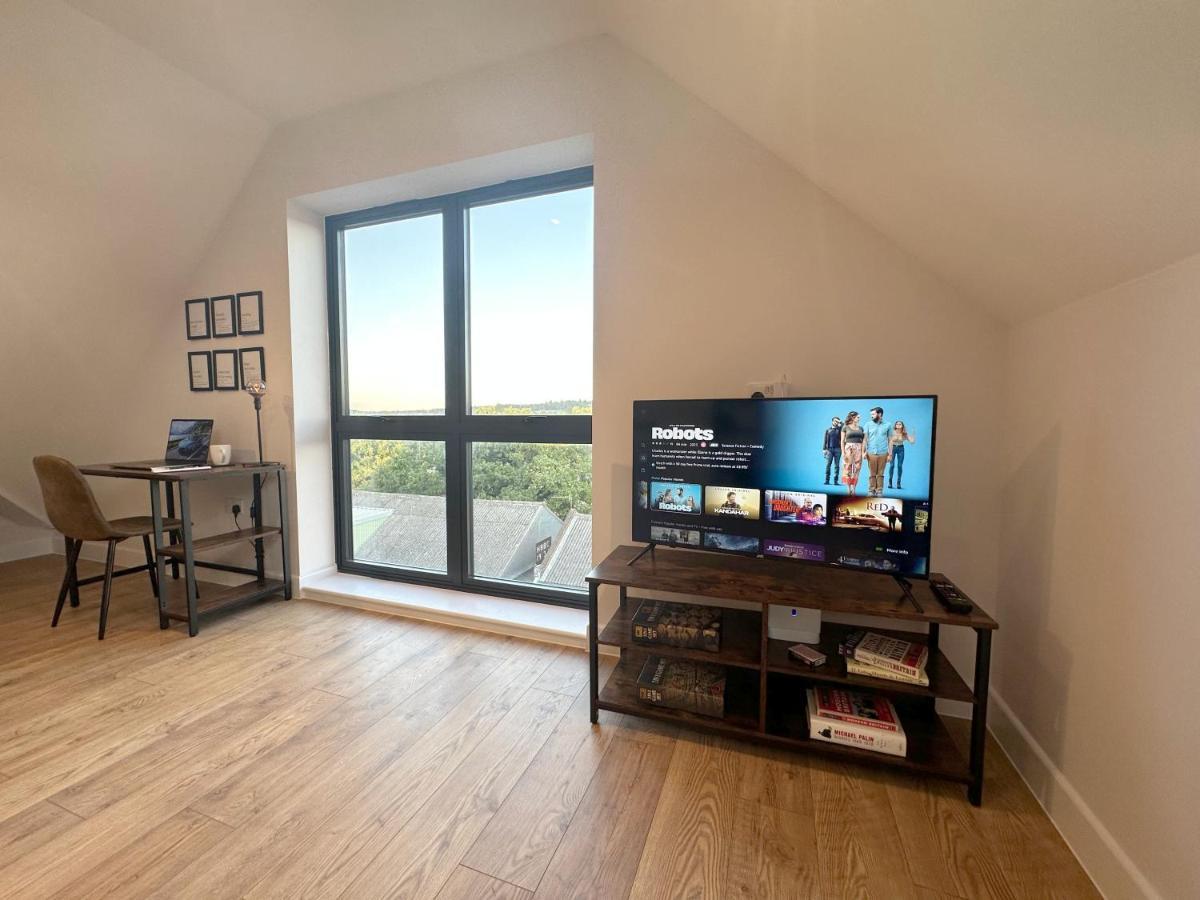 Stylish & Spacious Apartment Royal Tunbridge Wells Exterior photo